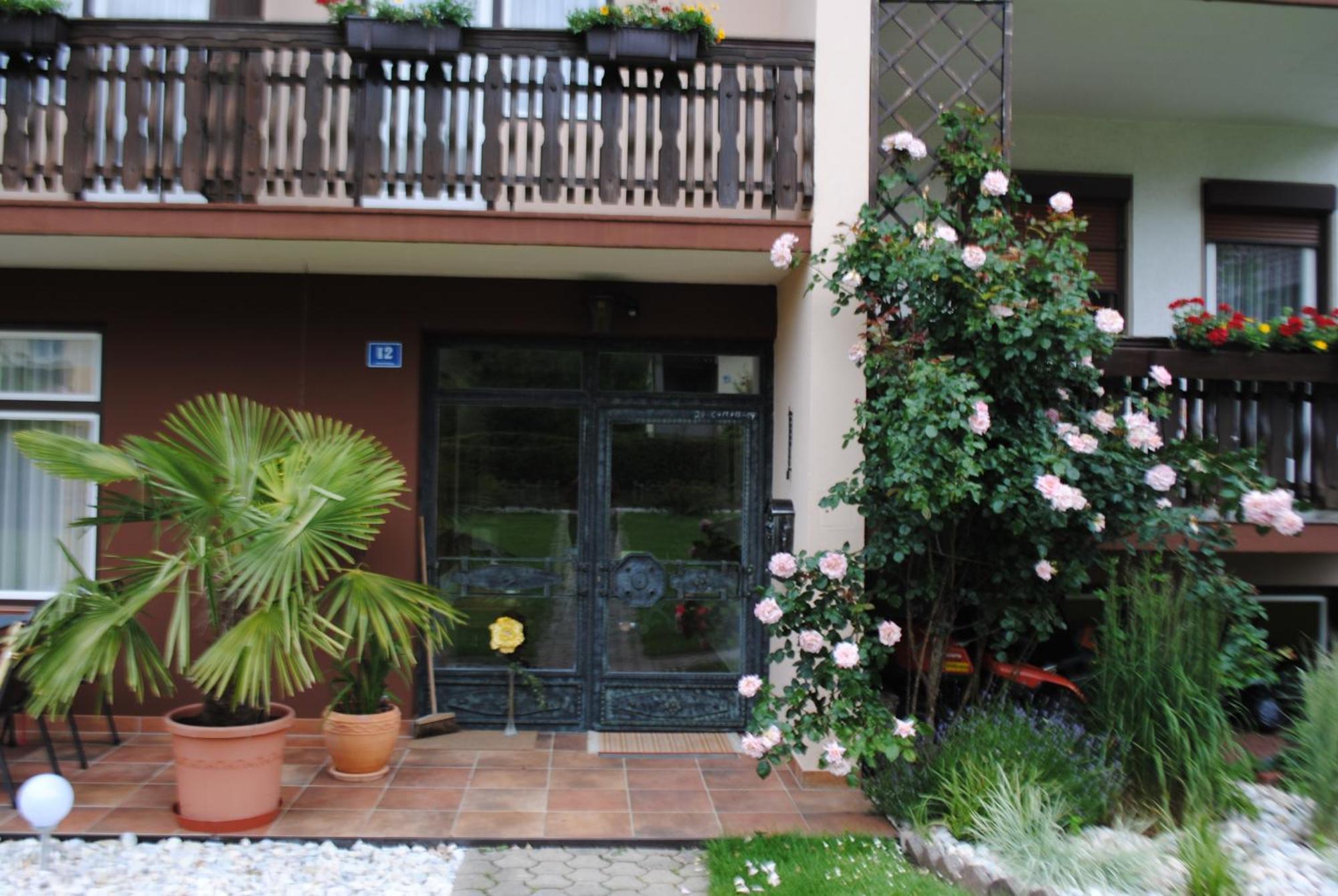 Ferienhaus Michor Latschach ober dem Faakersee Dış mekan fotoğraf
